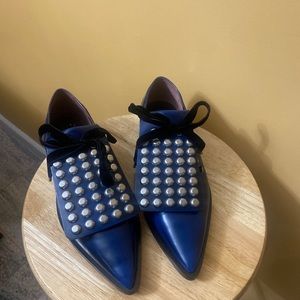 MARC BY MARC JACOBS studded navy blue loafers